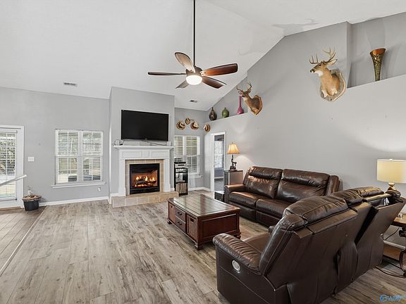 3rd image of 7022 Lynnfield Dr SE