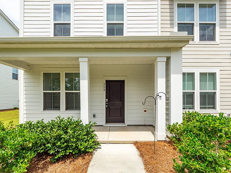 359 Herty Park Dr — Photo 2