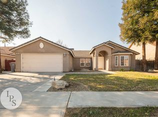443 S Almond Ave, Kerman, CA 93630