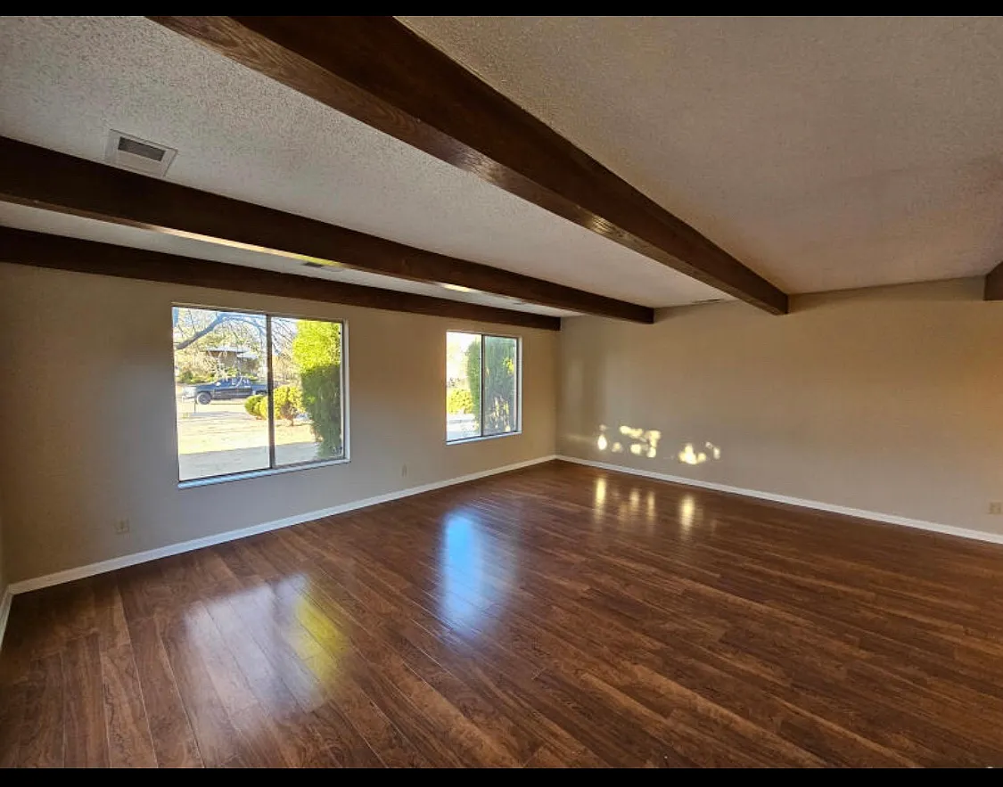 3504 34th Cir SE — Photo 3