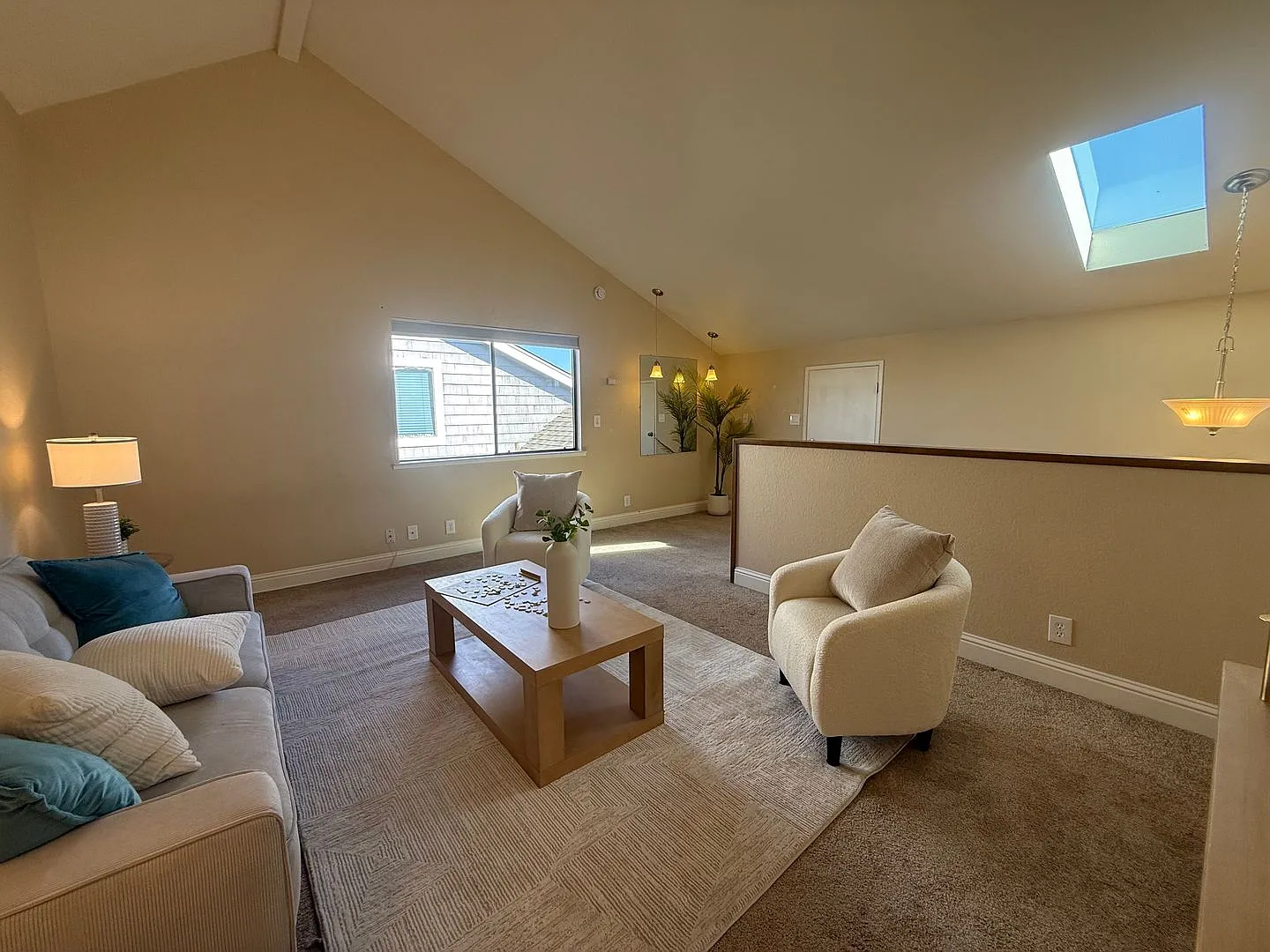 Beautiful LargeTownhouse in Campbell — Photo 3