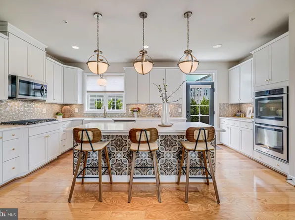 12605 Macaulay St, Silver Spring, MD 20906