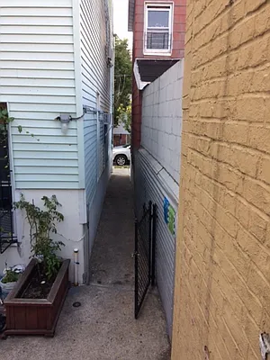 Rented by R New York | media 45