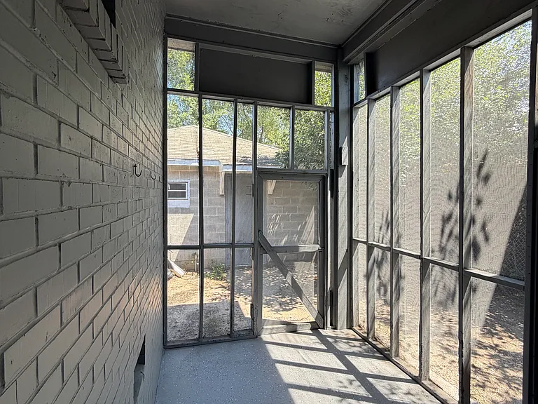 1121 Polk St — Photo 30