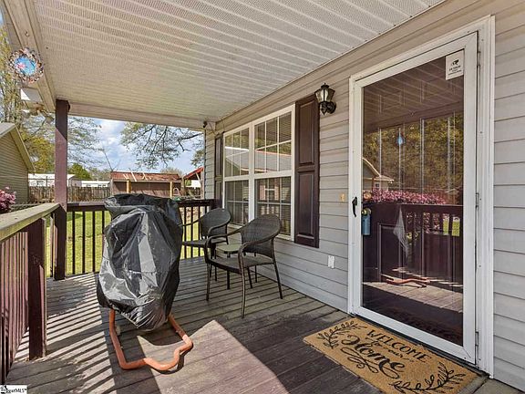 4th image of 447 Cottonwood Dr