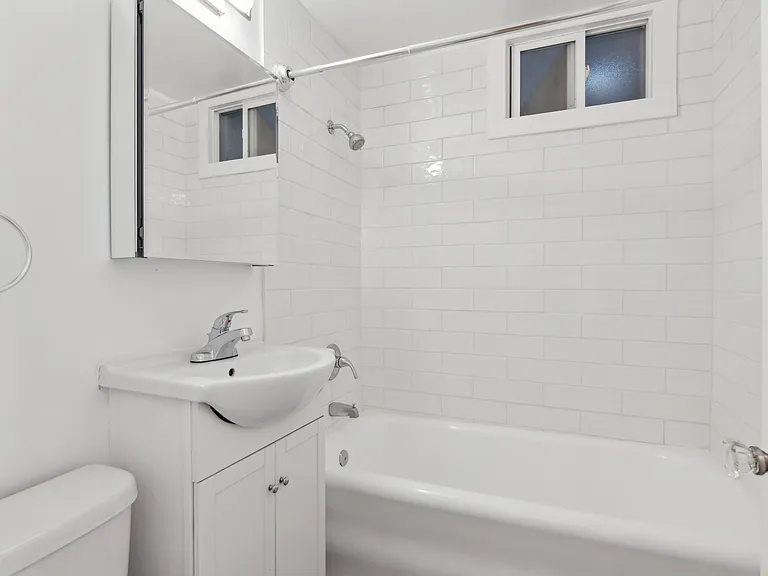 1520 Gough Street — Photo 14