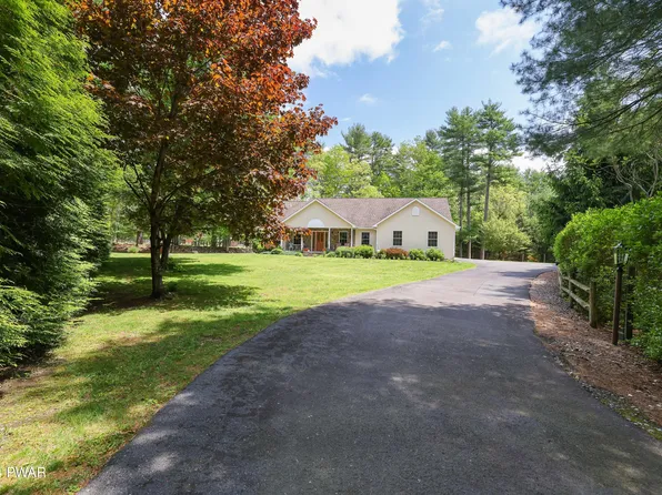 112 Stonehedge Ln, Milford, PA 18337