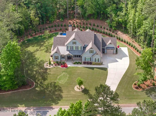 411 Crescent Dr, Forsyth, GA 31029
