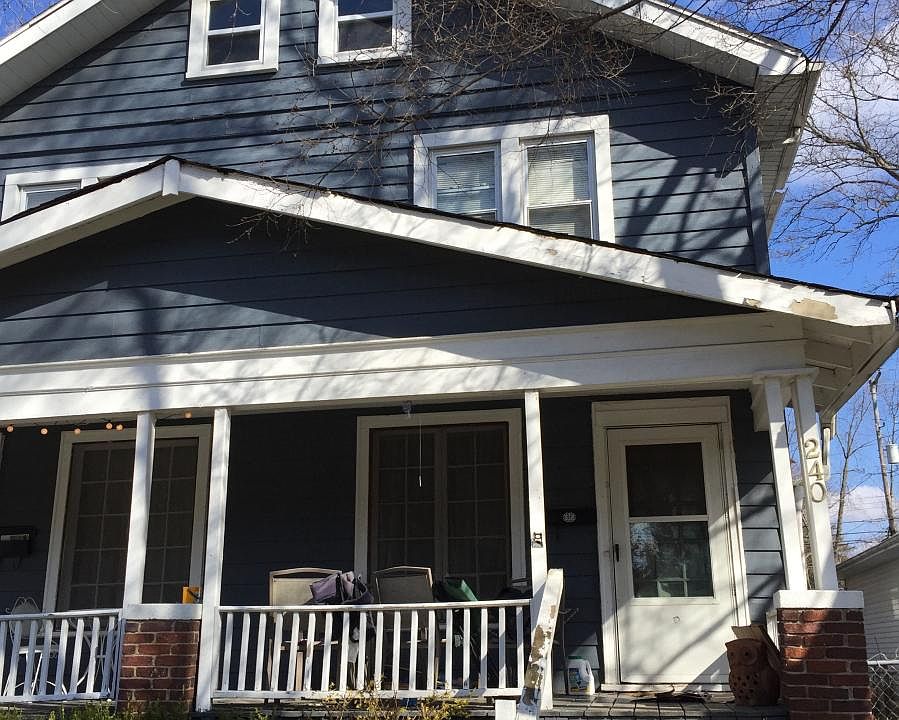 1st image of 240 E Longview Ave
