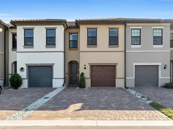 8612 Escue St, Wellington, FL 33467