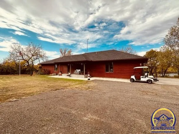 11065 S Topeka Ave, Carbondale, KS 66414