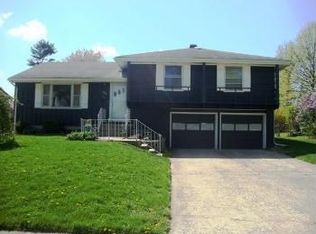 8417 E 85th Ter, Raytown, MO 64138