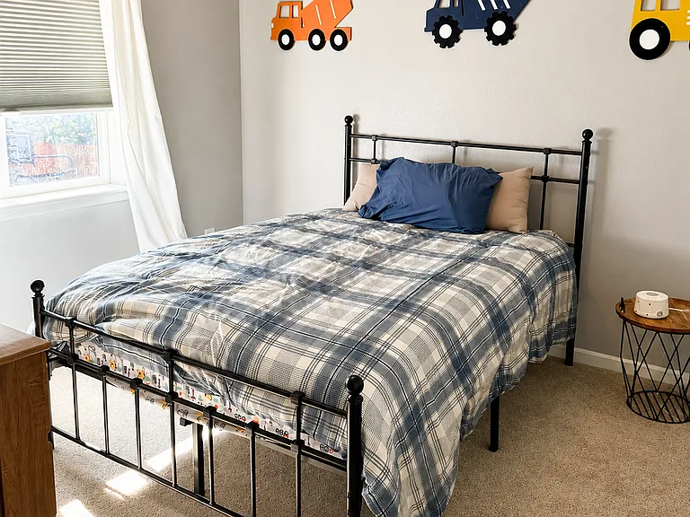 guest bedroom