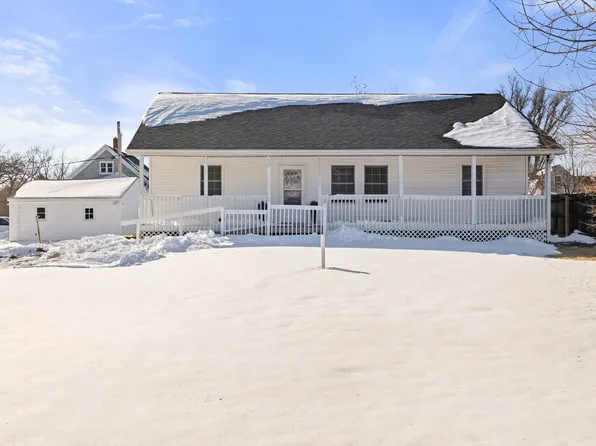 105 River St, Cambridge, IA 50046