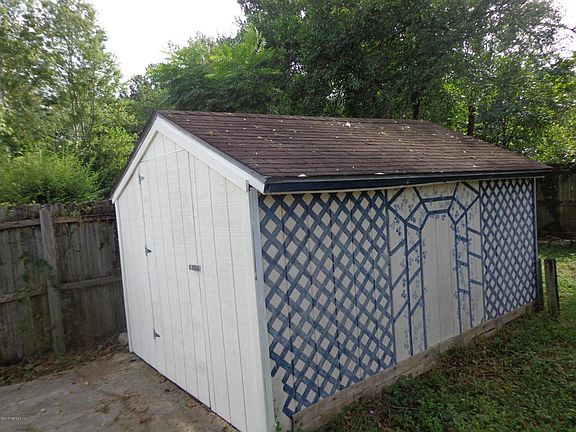 4th image of 4739 Harlow Blvd