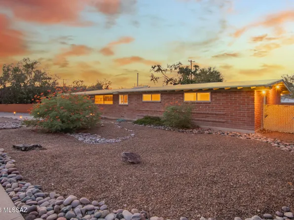 6965 E Luana Dr, Tucson, AZ 85710