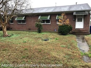 61 Carver Cir, Portsmouth, VA 23701