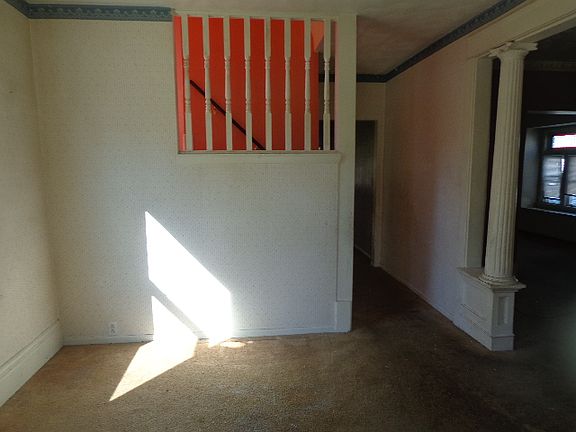 3rd image of 114 Lincoln Ave