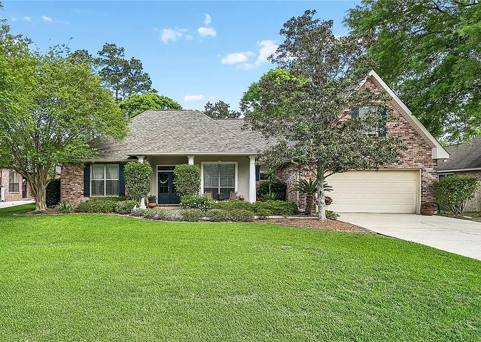 1st image of 609 Sweet Bay Dr