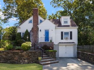 86 Blodgett Ave, Pawtucket, RI 02860