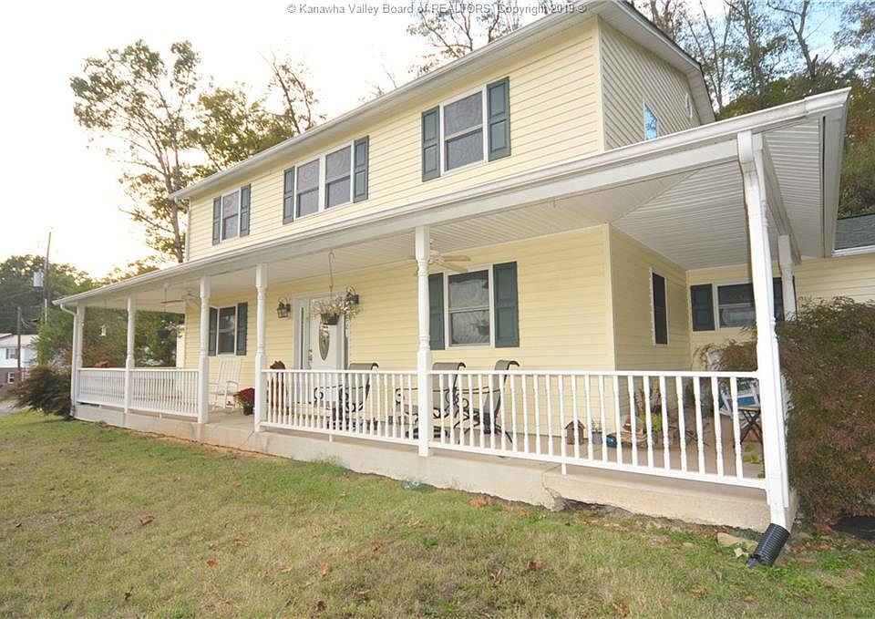 1st image of 20 Crimson Oaks Dr