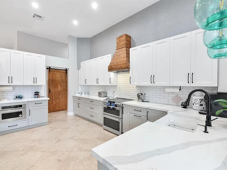 5431 NW 109th Ln — Photo 27
