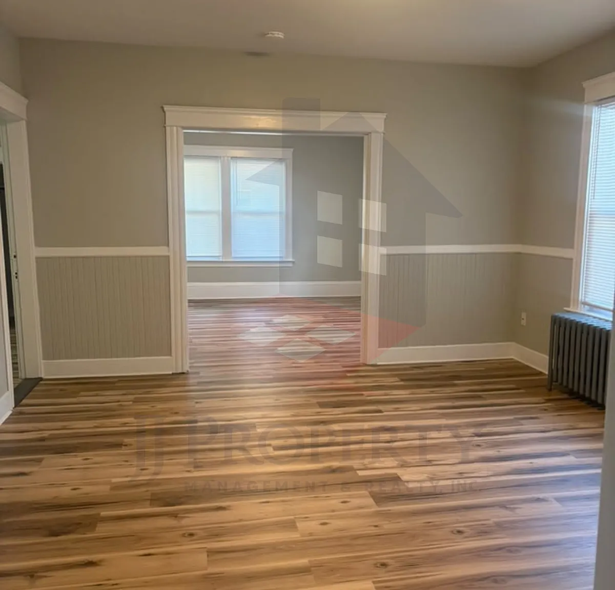 3 bed, $2,100 — Photo 2