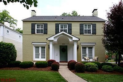 8101 Stratford Dr