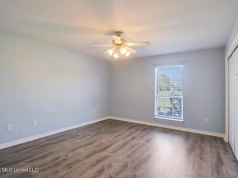 17259 Moran Rd — Photo 8