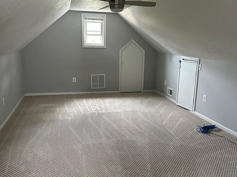 Upstairs bedroom