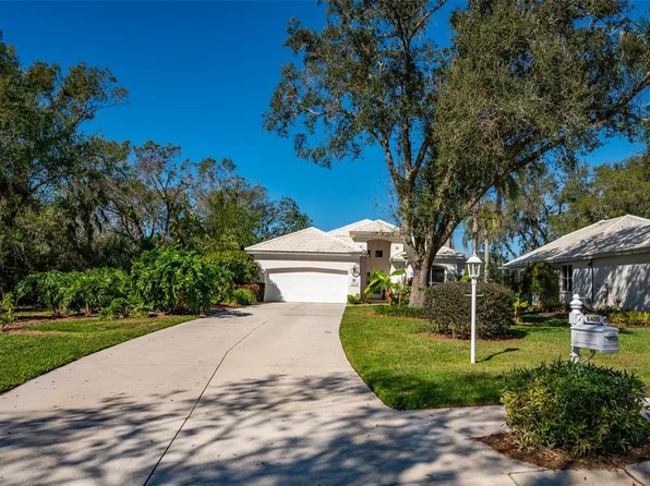 6405 Addington Pl, University Park, FL 34201