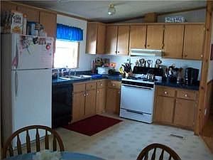 3rd image of 13592 Holly Ln