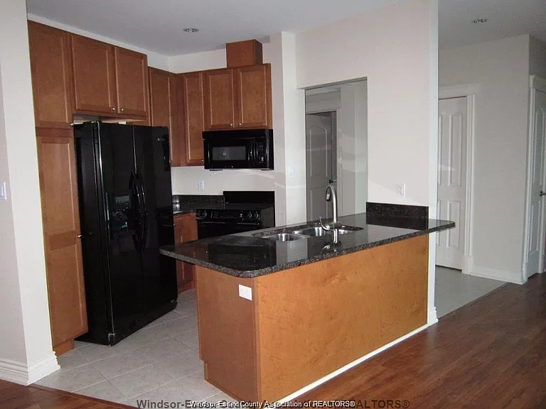 1225 Riverside Dr W #1008 — Photo 11