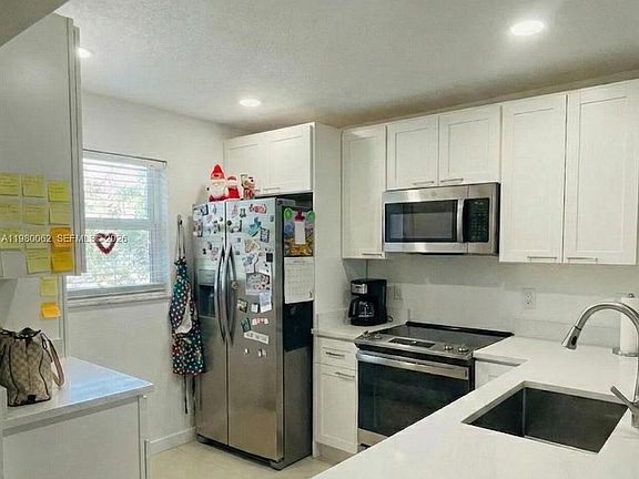 2nd image of 100 Ashbury Rd APT 305