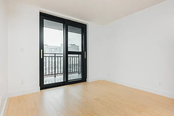 Rented by Oxford Property Group | media 35