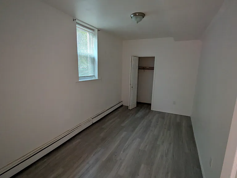 1395 Kearney Ave #B — Photo 5