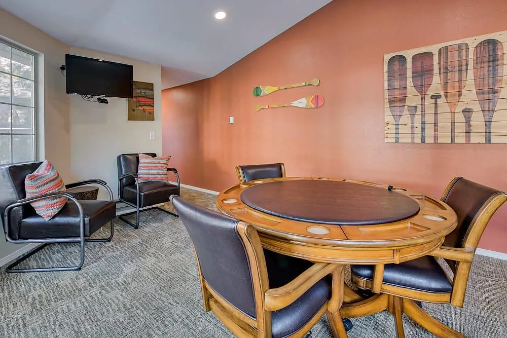 Arbor Square Apartments — Photo 4