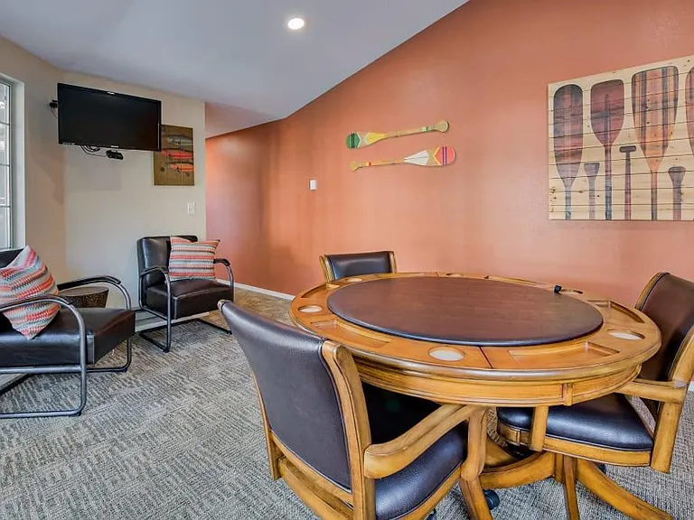 Arbor Square Apartments — Photo 4
