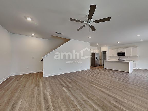 4th image of 511 Hickory Pointe Loop