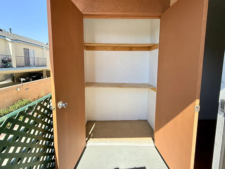1447 W 228th St #203 — Photo 31