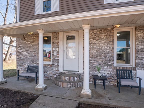 2nd image of 453 Wood Ave