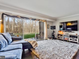 11604 Vantage Hill Rd UNIT 1A, Reston, VA 20190