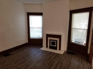 801 N Roosevelt Ave, Bloomington, IL 61701