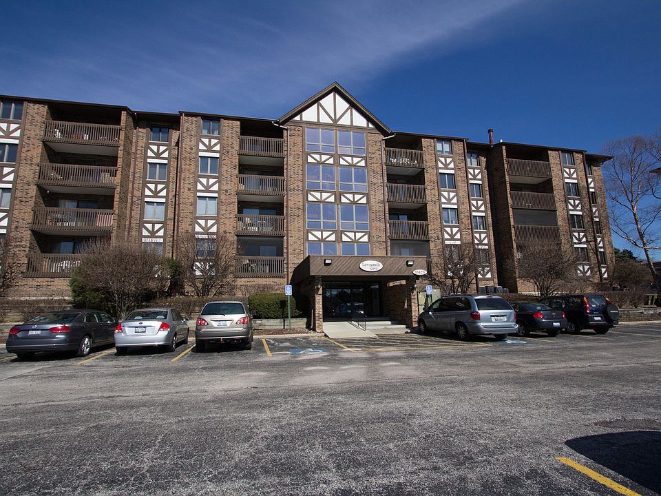 1st image of 10420 Circle Dr APT 33B