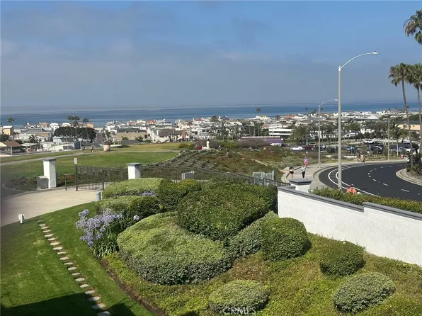 200 Paris Ln APT 315, Newport Beach, CA 92663