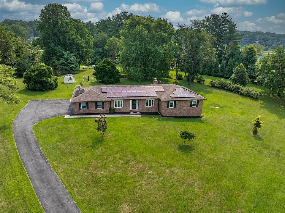 1st image of 821 W Padonia Rd