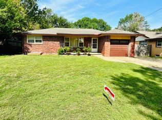 127 S Sunset Ave, Haysville, KS 67060