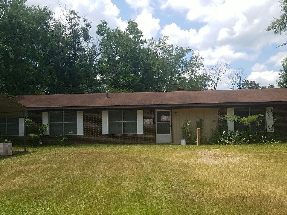 1st image of 815 Highway 27 N