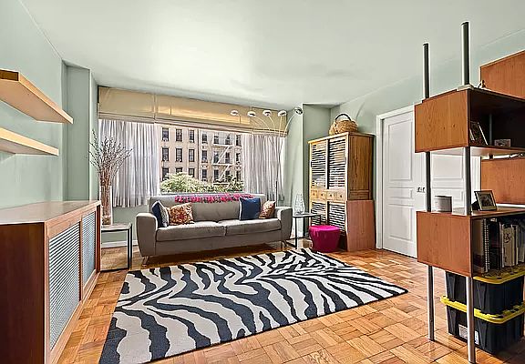 4th image of 340 E 64th St APT 3K