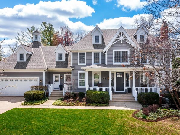 345 Oak St, Glen Ellyn, IL 60137